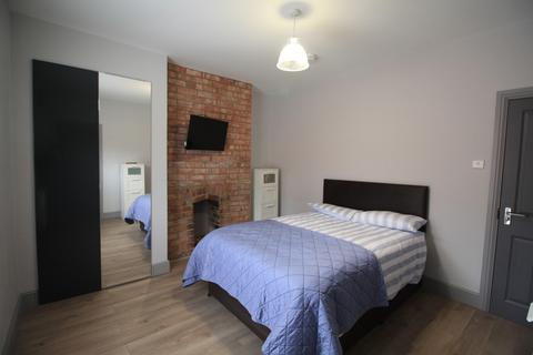 5 bedroom house share to rent, Whipcord Lane, Chester CH1