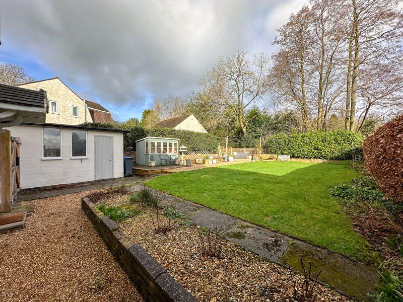 Brookfield Avenue, Endon, Staffordshire, ST9 3 bed semidetached house