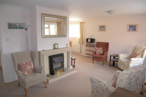 25 Bellott Drive, Corsham, SN13 9UQ