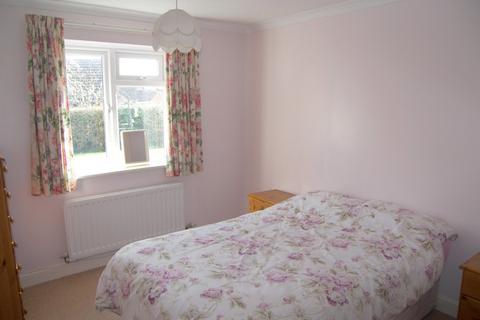 25 Bellott Drive, Corsham, SN13 9UQ