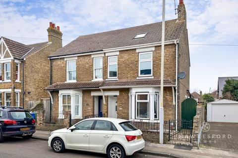 4 bedroom semi-detached house for sale, Park Road, Sittingbourne ME10