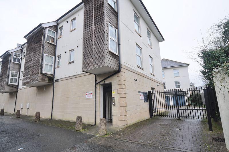 St James Mews