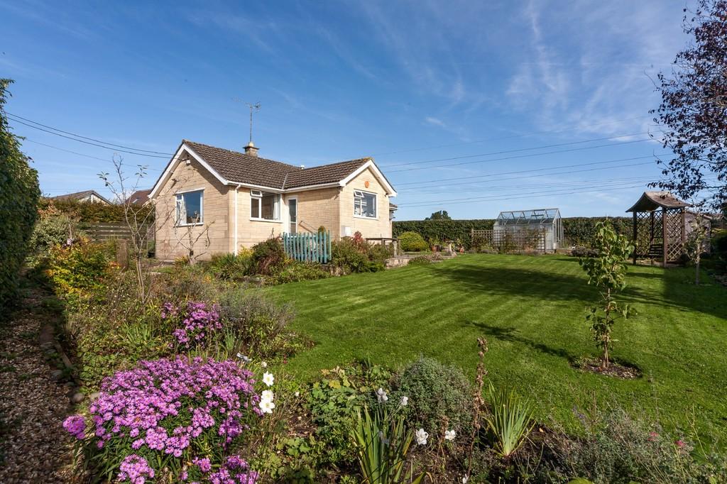 Greenhill, Corsham SN13 4 bed detached bungalow for sale £475,000
