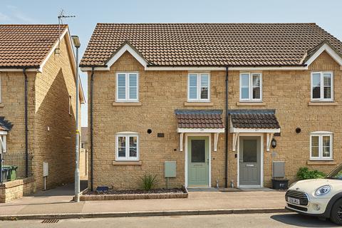 25 Hatton Way, Corsham, SN13 9UW