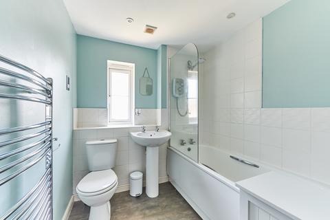25 Hatton Way, Corsham, SN13 9UW