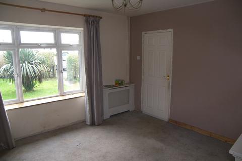 12 Barrow Green, Chippenham, SN15 1BE