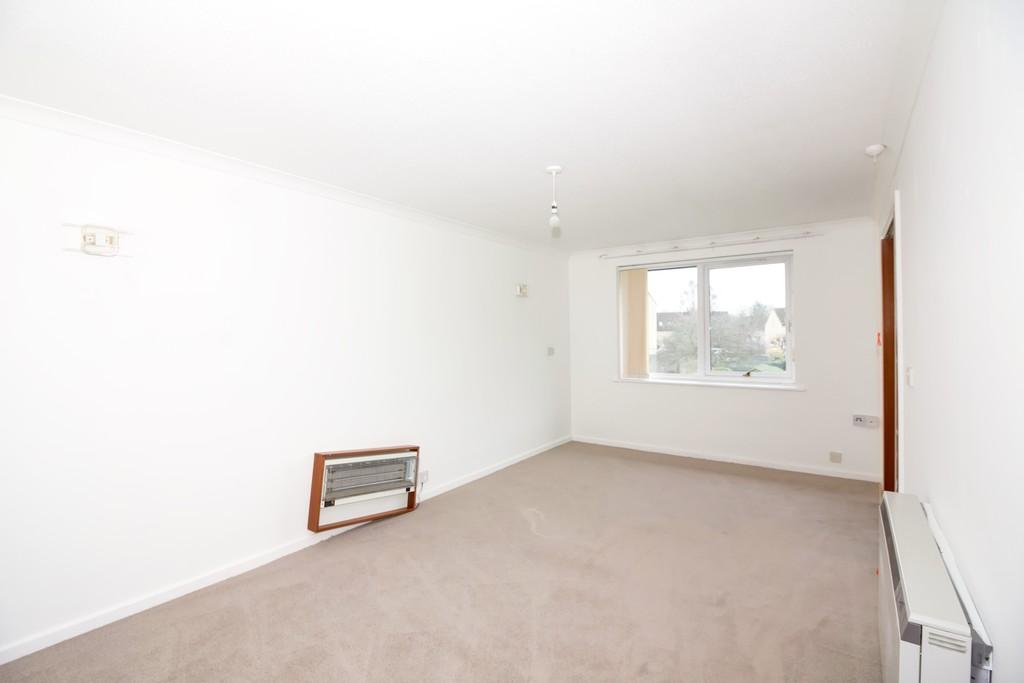 Charter Road, Chippenham SN15 1 bed apartment for sale £90,000