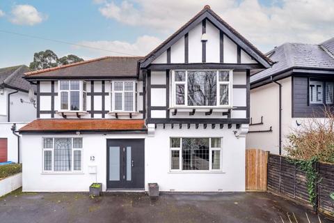 5 bedroom detached house to rent, Derwent Avenue, London, SW15