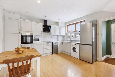 3 bedroom end of terrace house for sale, Queens Road, Thames Ditton, KT7