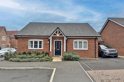 3 bedroom detached bungalow for sale, Peartree Drive, WOMBOURNE