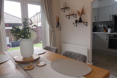 244a Greenacres Road, Oldham, OL4 3ET