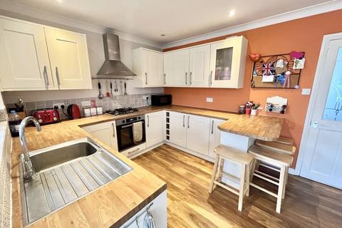 3 bedroom semi-detached house for sale - Gorse Lane, Poole BH16