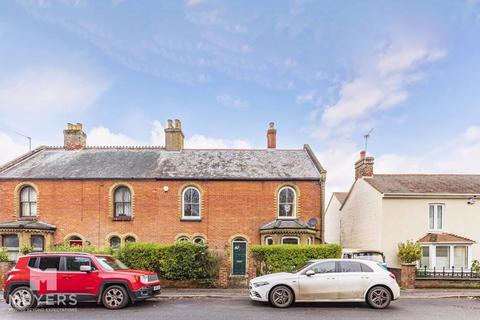 4 bedroom end of terrace house for sale, Stanpit, Christchurch, BH23