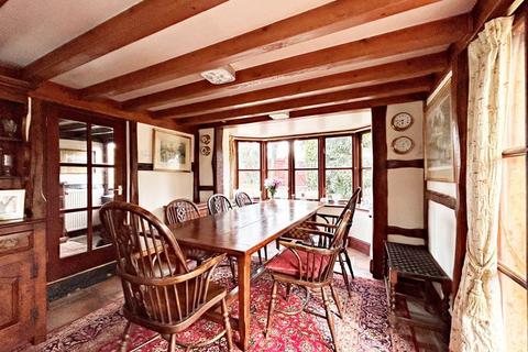 Farthing Cottage Hawbridge, Stoulton, Worcester, WR7 4RJ