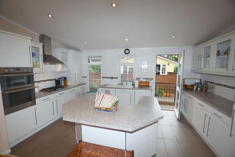 2 bedroom detached bungalow for sale - Clanna Country Park, Lydney GL15