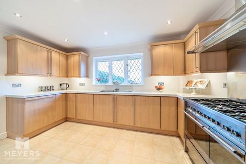 5 bedroom detached house for sale, Springdale Road, Corfe Mullen, BH21