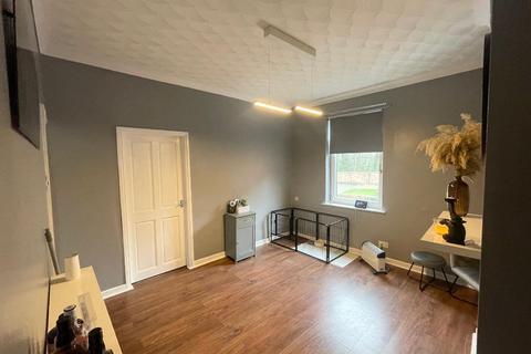 2 bedroom end of terrace house for sale - Station Road, Wombwell, Barnsley, S73 0BJ