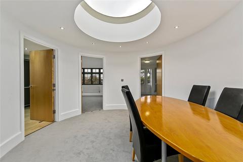 3 bedroom apartment for sale, Blake Mews, High Park Road, Kew, Surrey, TW9