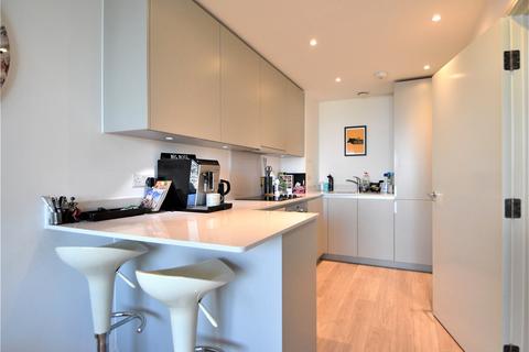 1 bedroom apartment to rent, Saffron Central Square, Croydon, CR0