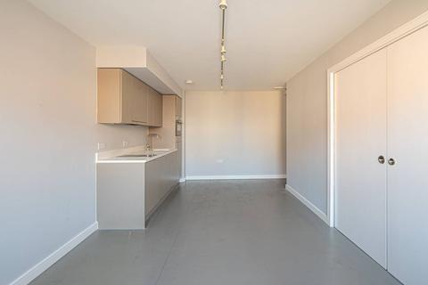 2 bedroom flat for sale - Flat 1-33, 926 High Road N12