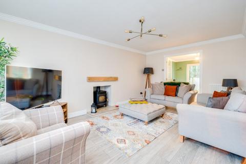16 Pinfold Green, Staveley, Knaresborough, HG5 9LR
