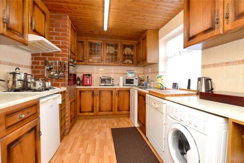 3 bedroom semi-detached house for sale, Beckbury Close, Farsley, Pudsey, West Yorkshire