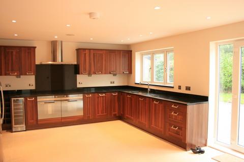 4 bedroom detached house for sale - Middle Drive, Darras Hall, Ponteland, Newcastle upon Tyne, NE20