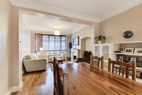 227 Norfolk Crescent, Sidcup, DA15 8HX