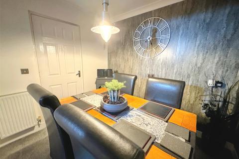 1 Marks Drive, Bodmin, PL31 1BD