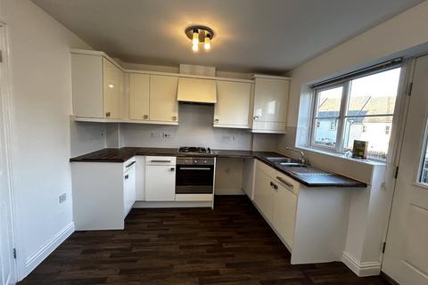 2 bedroom end of terrace house to rent, Haye Common Drive, Launceston, Cornwall, PL15