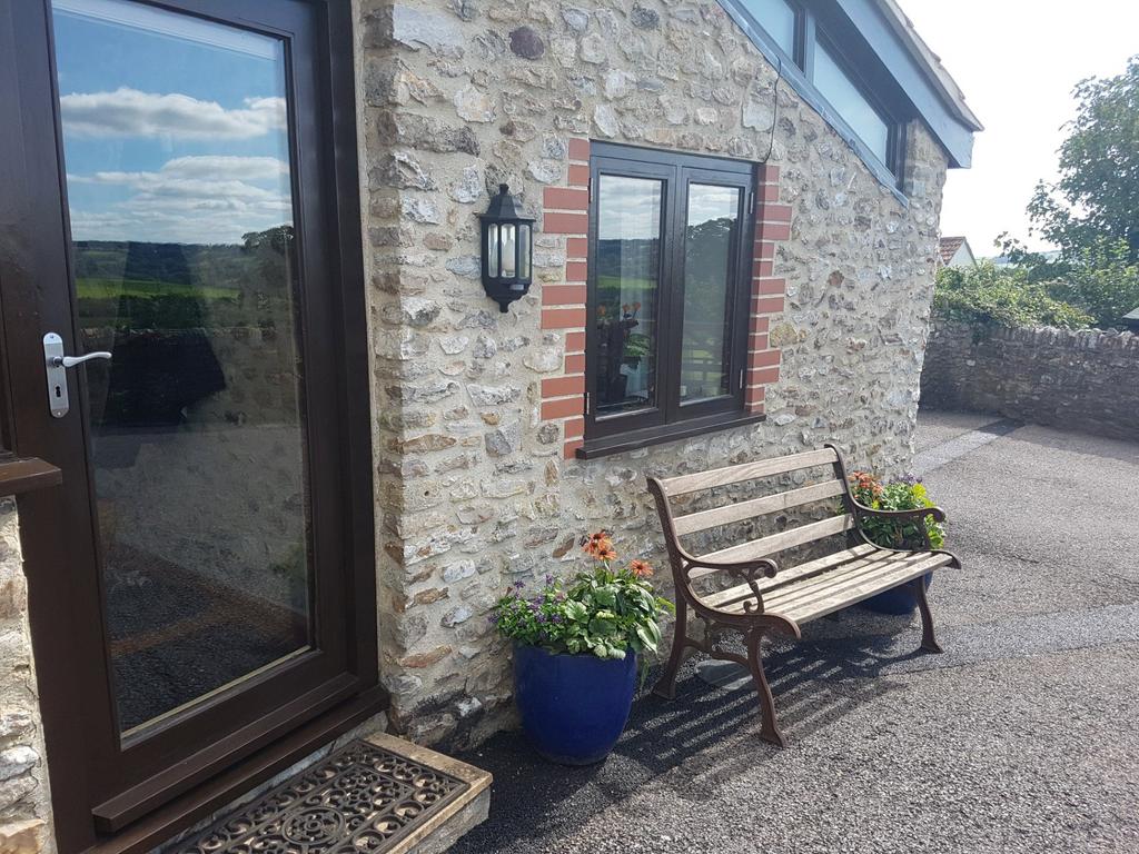 Holiday /Annexe