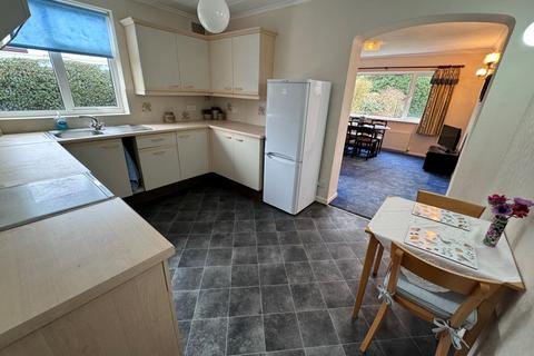 2 bedroom semi-detached bungalow for sale, Formby Crescent, Longton, Preston, PR4