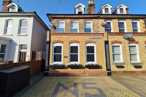 1 bedroom apartment to rent, The Broadway, Broadstairs