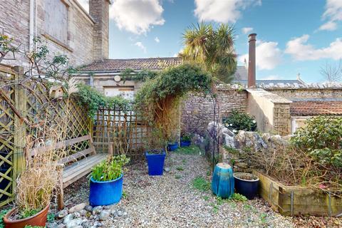 3 bedroom cottage for sale, Convent Mews, Swanage