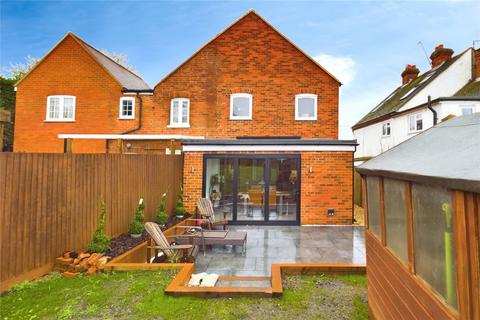 2, Priory Cottages Beech Hill Road, Beech Hill, Reading, RG7 2AY