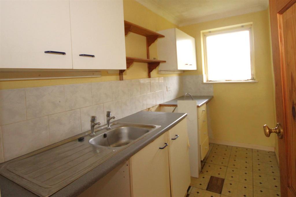 Kitchen.JPG
