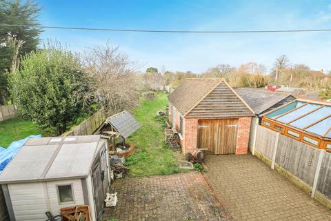 4 bedroom semi-detached house for sale, East End Road, Bradwell-On-Sea