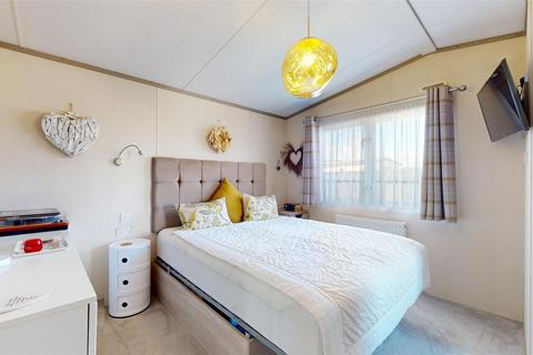 2 bedroom chalet for sale, Popular Caravan Park, Swanage, Swanage