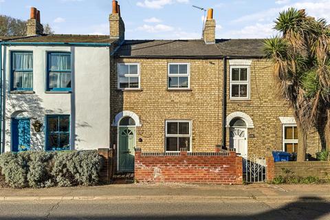 3 bedroom terraced house for sale - Victoria Road, Cambridge CB4