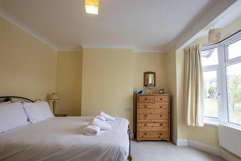 50 Priests Road, Swanage, BH19 2RW