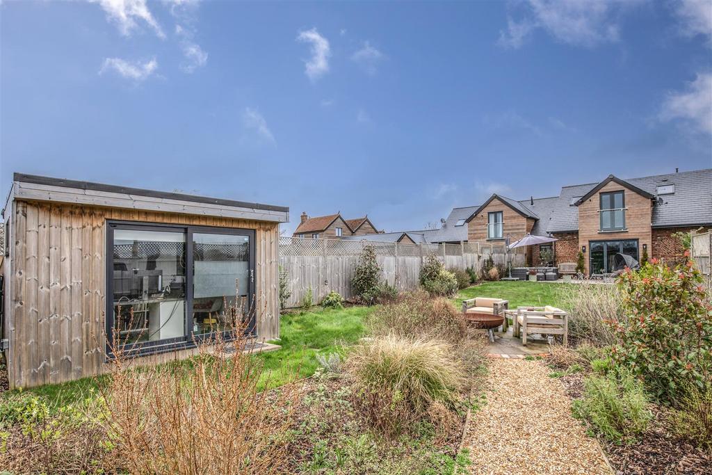 Broyle Mill, Ringmer, Nr Lewes 3 bed terraced house for sale £700,000