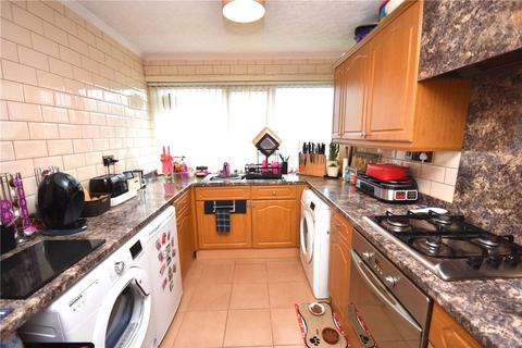 2 bedroom apartment for sale - Carisbrooke Avenue, Chelmsley Wood, Birmingham, B37