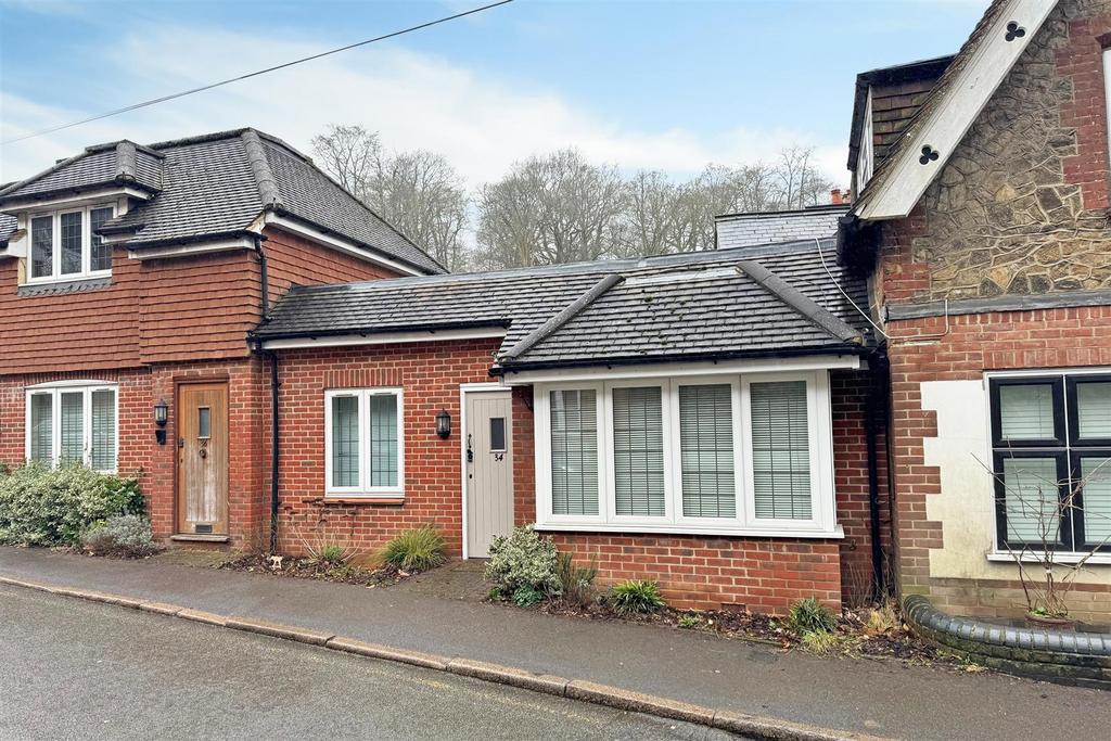 Godalming No Onward Chain 1 bed terraced bungalow for sale £236,500