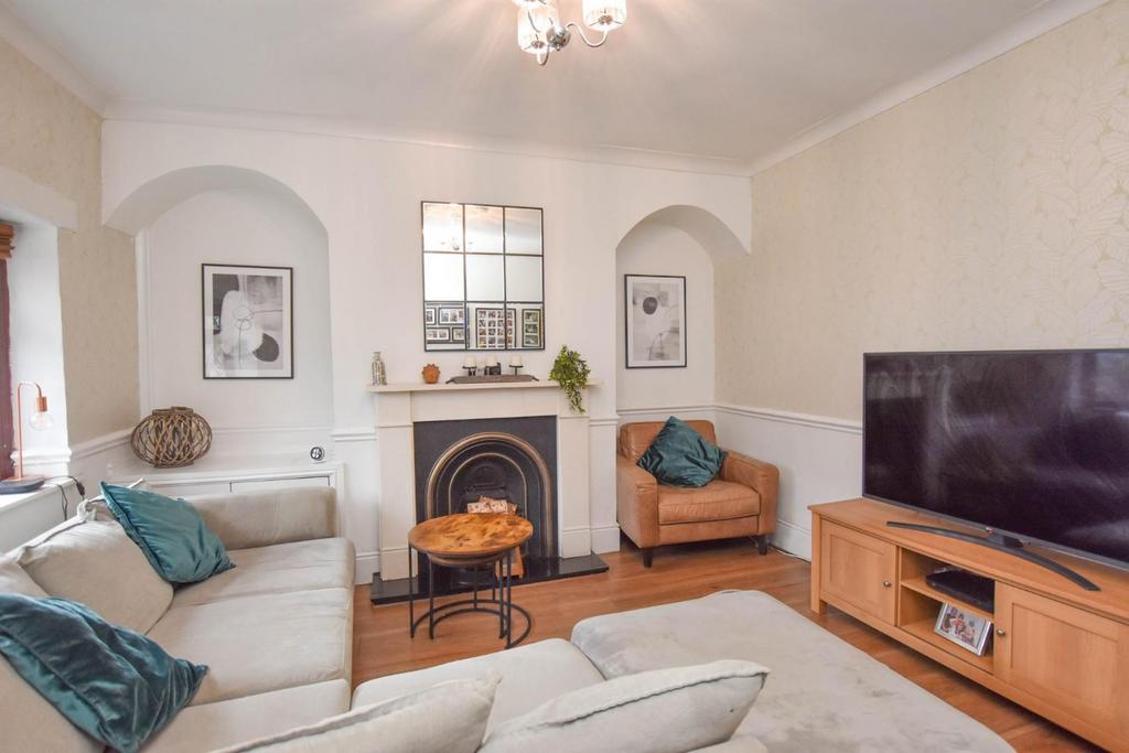 Smiths Lane, Hindley Green, Wigan... 2 bed terraced house £140,000