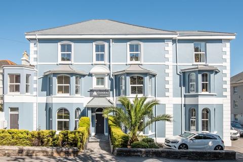 3 bedroom apartment for sale, Falmouth