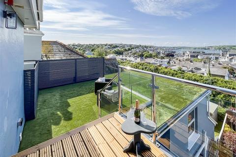 3 bedroom apartment for sale, Falmouth