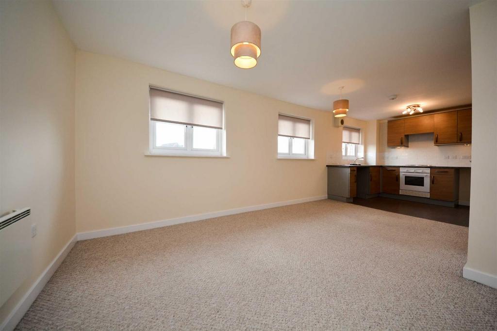 Lounge / Kitchen / Diner