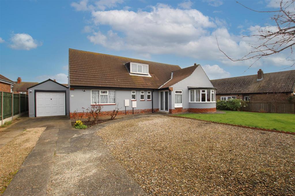 Constable Road, Hornsea 4 bed detached bungalow for sale - £345,000