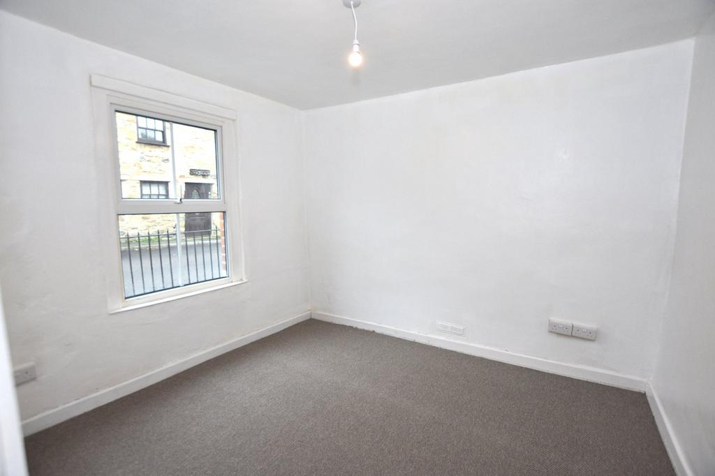 The Square, Chacewater, Truro, Cornwall, TR4 2 bed semidetached house