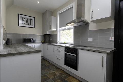 1 bedroom in a house share to rent, 52 Kirkstall Avenue, Leeds LS5